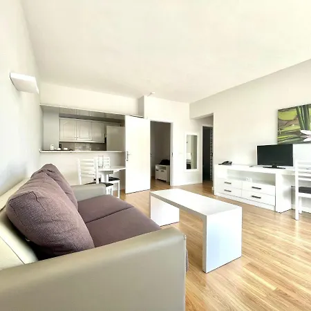 Apartamento con estupendas piscinas y magnifica jardín en Puerto de la Cruz *