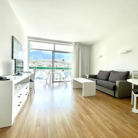 Apartamento con estupendas piscinas y magnifica jardín en Puerto de la Cruz Puerto de la Cruz (Tenerife)