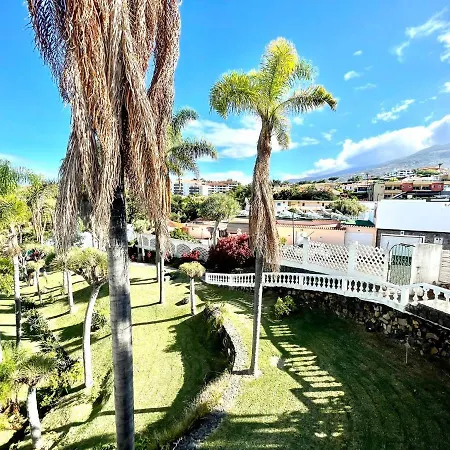 Apartamento con estupendas piscinas y magnifica jardín en Puerto de la Cruz * Puerto de la Cruz (Tenerife)