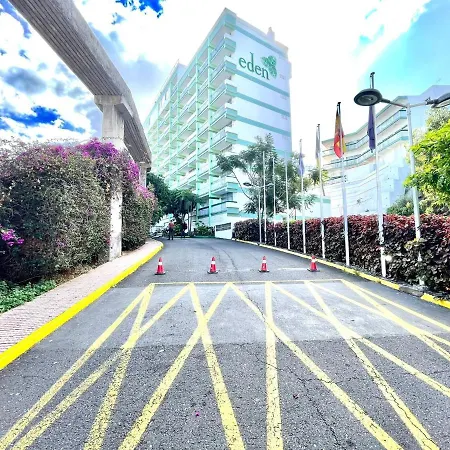 Apartamento con estupendas piscinas y magnifica jardín en Puerto de la Cruz *