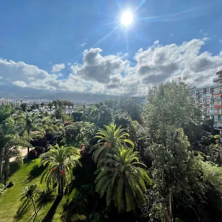 Apartamento Apartamento con estupendas piscinas y magnifica jardín en Puerto de la Cruz