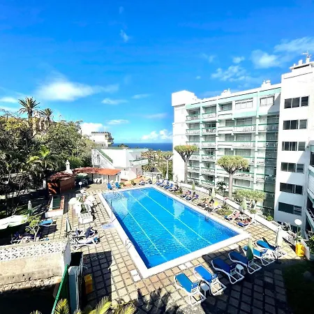 Apartamento con estupendas piscinas y magnifica jardín en Puerto de la Cruz Puerto de la Cruz (Tenerife)
