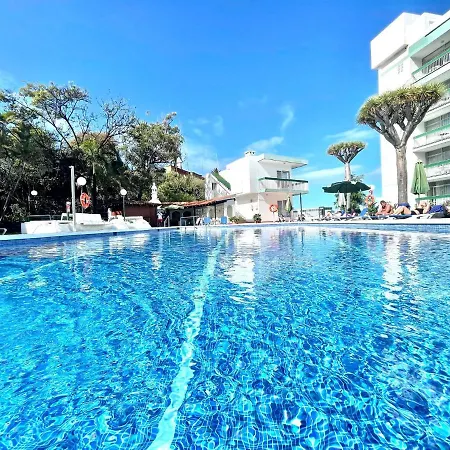 Apartamento con estupendas piscinas y magnifica jardín en Puerto de la Cruz * Puerto de la Cruz (Tenerife)