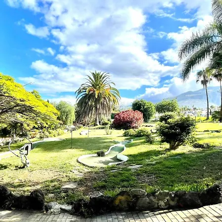 Apartamento Con Estupendas Piscinas Y Magnifica Jardin En Puerto De La Cruz Apartment *
